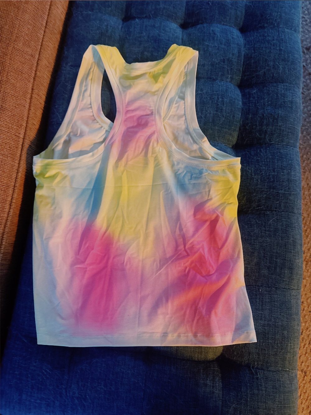 Lululemon rainbow swiftly